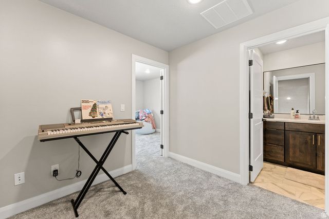 140 N CASTLE DR, Cedar City, UT 84720