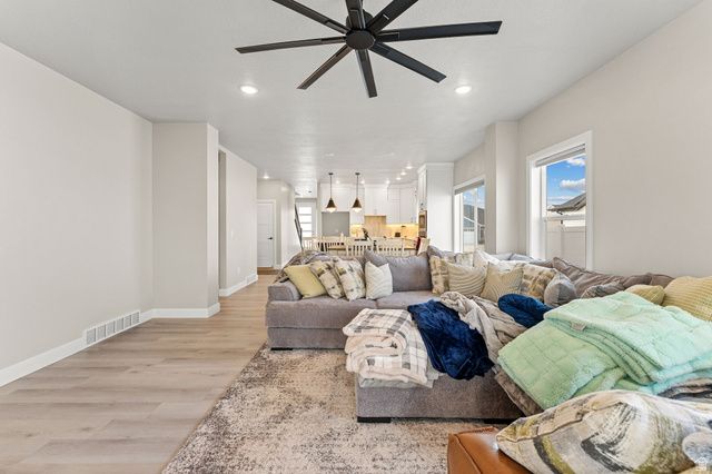 140 N CASTLE DR, Cedar City, UT 84720