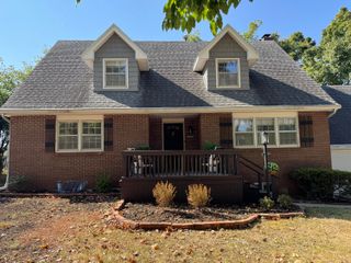 2304 East Cardinal Street, Springfield, MO 65804