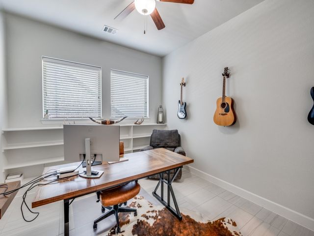 1044 Myers Park Trail, Roanoke, TX 76262