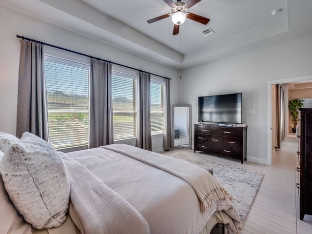 1044 Myers Park Trail, Roanoke, TX 76262