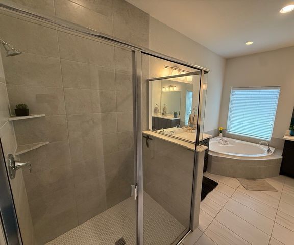 1044 Myers Park Trail, Roanoke, TX 76262