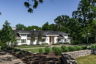 300 Sunnyside Dr, Nashville, TN 37205