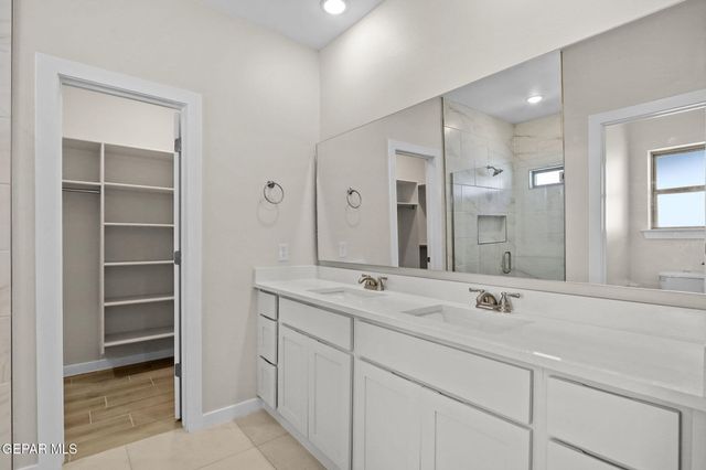 8420 WALLY Place, Vinton, TX 79821