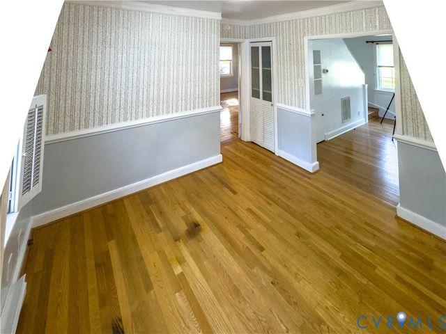 105 W McClellan St, Sandston, VA 23150