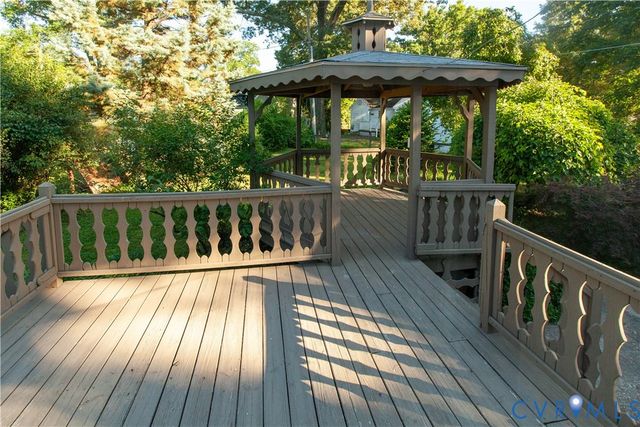105 W McClellan St, Sandston, VA 23150