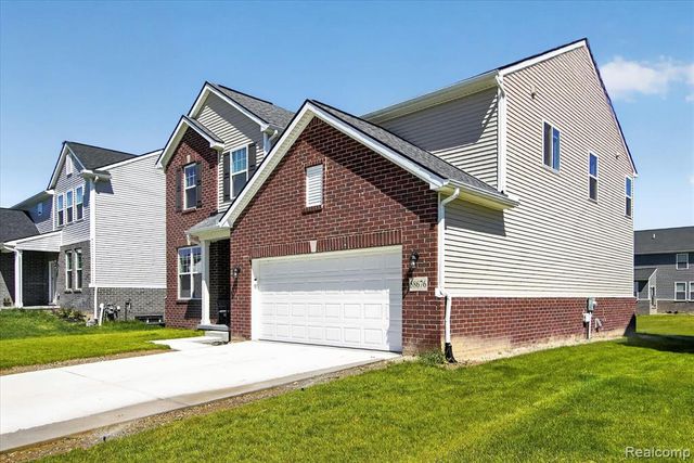58676 Losino Drive, South Lyon, MI 48178