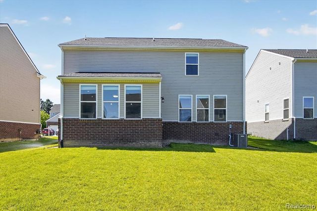 58676 Losino Drive, South Lyon, MI 48178