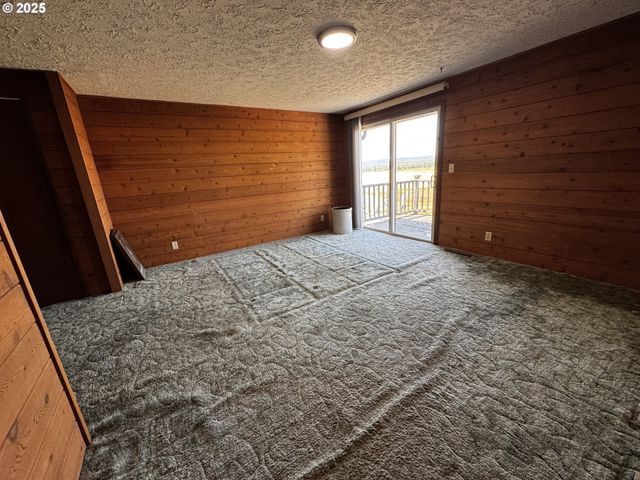 44 N HARRIS Rd, Goldendale, WA 98620