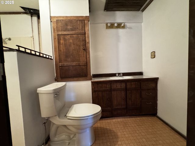 44 N HARRIS Rd, Goldendale, WA 98620