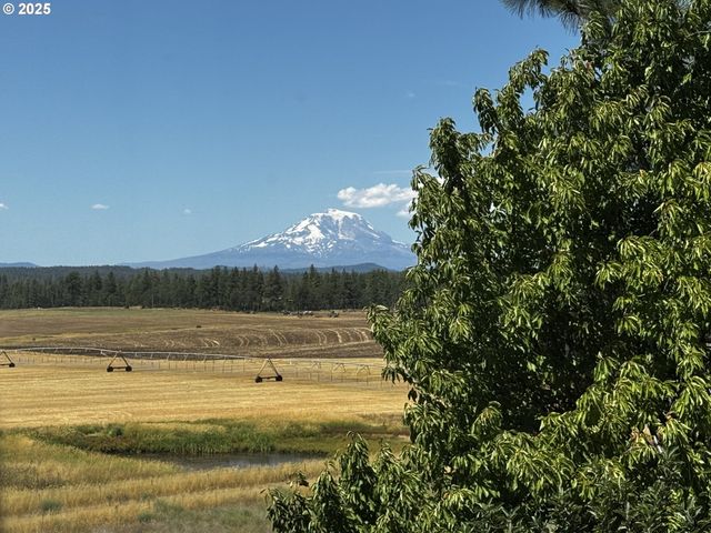 44 N HARRIS Rd, Goldendale, WA 98620