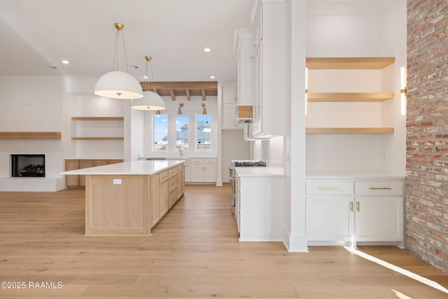 312 Abercrombie Way, Broussard, LA 70518