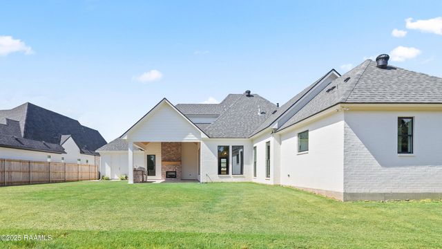 312 Abercrombie Way, Broussard, LA 70518