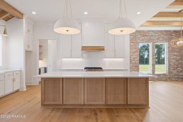 312 Abercrombie Way, Broussard, LA 70518