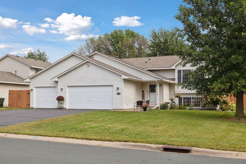 14554 Denver Court, Rosemount, MN 55068