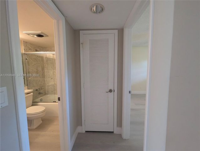 820 S Hollybrook Dr 303, Pembroke Pines, FL 33025
