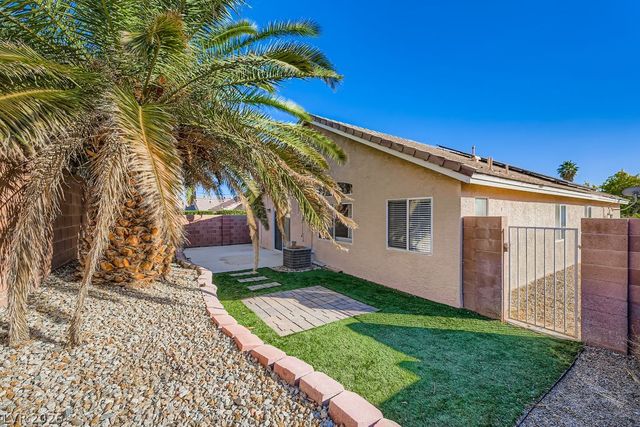 8136 Shady Glen Avenue, Las Vegas, NV 89131