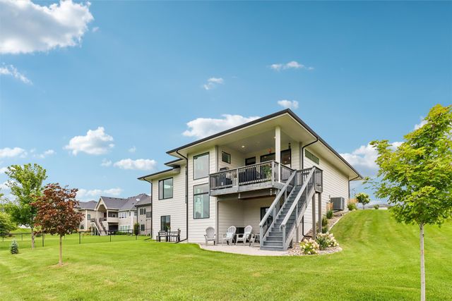2000 NE Breezy Point, Grimes, IA 50111