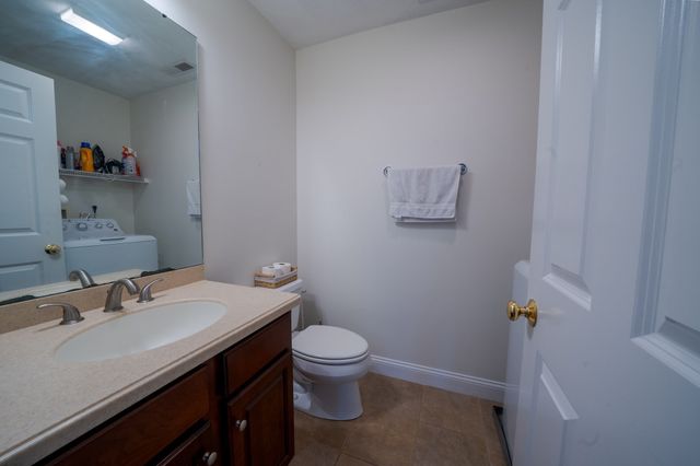 10 Cunningham Ln 104, Billerica, MA 01821