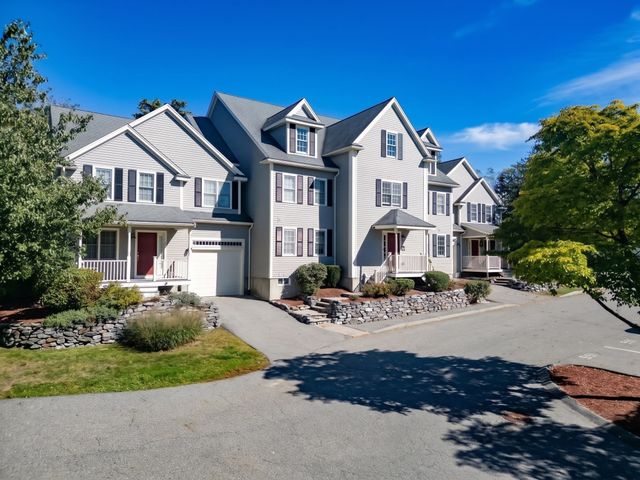 10 Cunningham Ln 104, Billerica, MA 01821