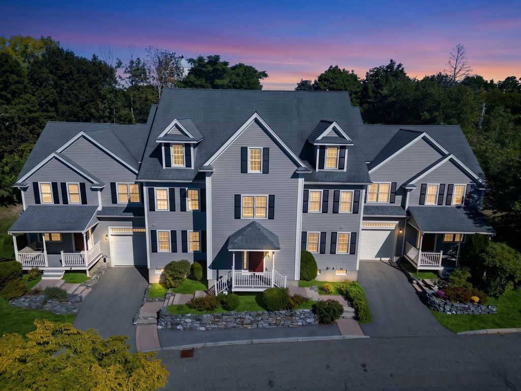 10 Cunningham Ln 104, Billerica, MA 01821