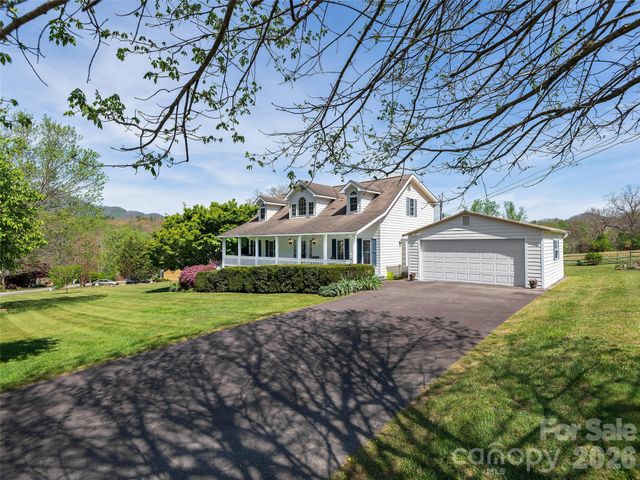 44 Tibi Lane, Waynesville, NC 28785