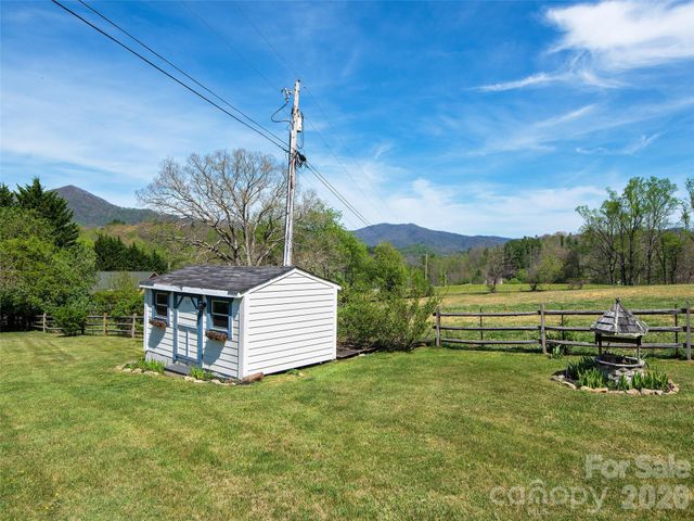 44 Tibi Lane, Waynesville, NC 28785