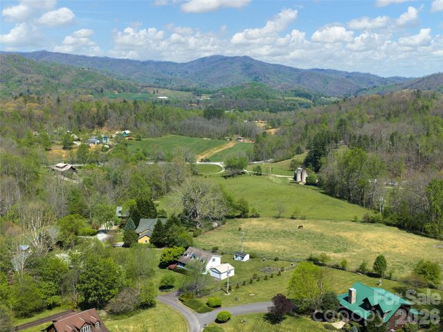 44 Tibi Lane, Waynesville, NC 28785