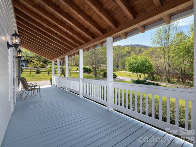 44 Tibi Lane, Waynesville, NC 28785