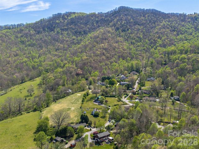 44 Tibi Lane, Waynesville, NC 28785