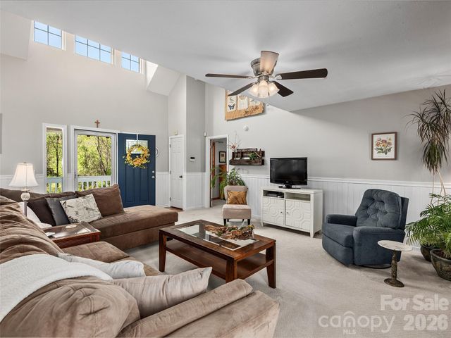 44 Tibi Lane, Waynesville, NC 28785
