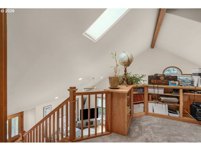 5655 TAMARACK Ln, Central Point, OR 97502