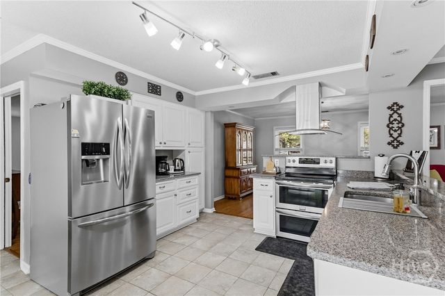 6829 Ga Highway 17 S, Bloomingdale, GA 31302