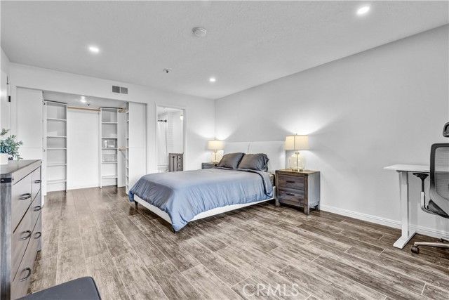 240 Nice Lane 114, Newport Beach, CA 92663