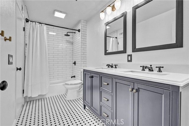 240 Nice Lane 114, Newport Beach, CA 92663