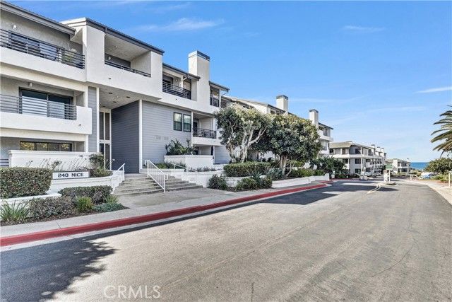 240 Nice Lane 114, Newport Beach, CA 92663
