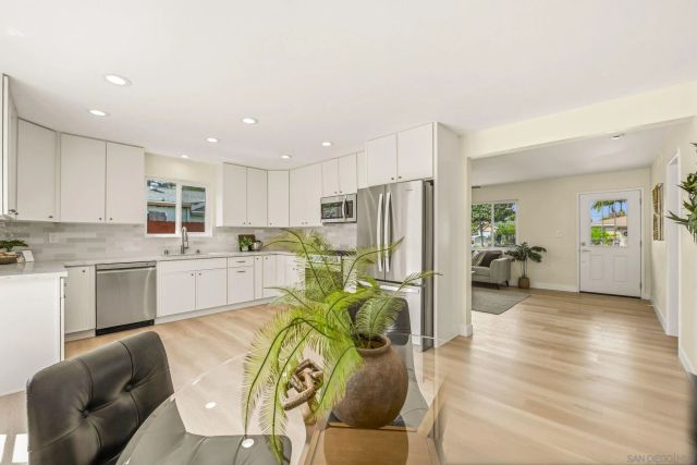 3263 Roberta Ln, Oceanside, CA 92054