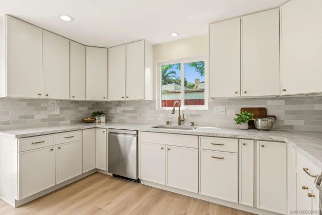 3263 Roberta Ln, Oceanside, CA 92054