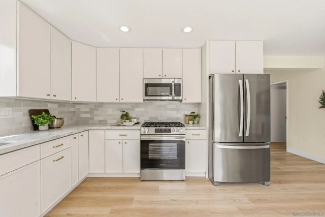 3263 Roberta Ln, Oceanside, CA 92054