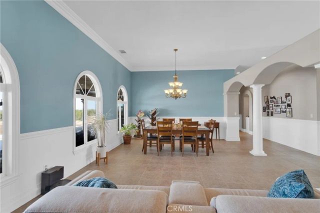 12290 Larch Road, Oak Hills, CA 92344