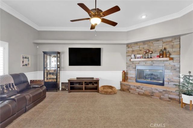 12290 Larch Road, Oak Hills, CA 92344