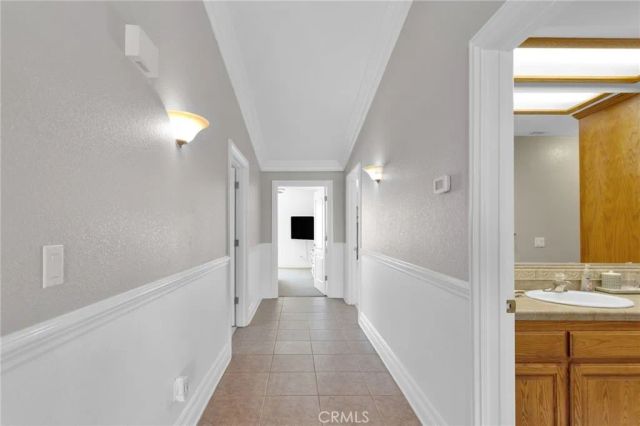 12290 Larch Road, Oak Hills, CA 92344