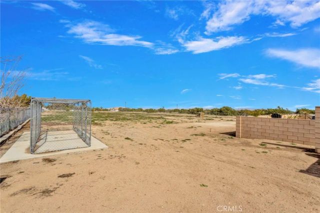 12290 Larch Road, Oak Hills, CA 92344