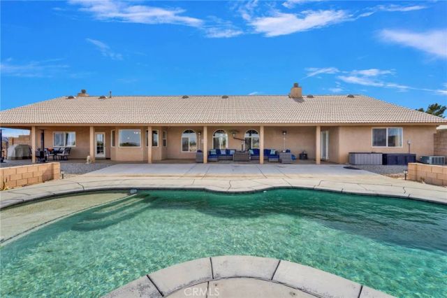 12290 Larch Road, Oak Hills, CA 92344