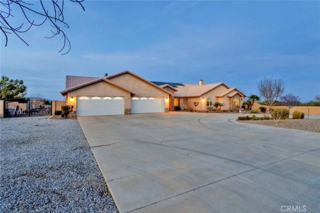 12290 Larch Road, Oak Hills, CA 92344