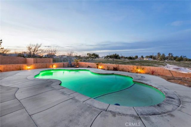 12290 Larch Road, Oak Hills, CA 92344