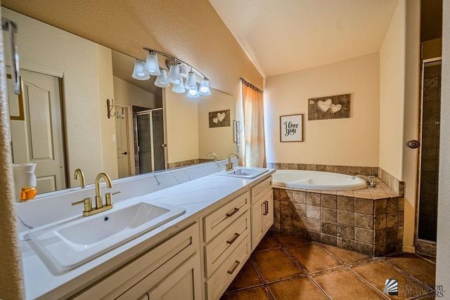 2245 S 43 Dr, Yuma, AZ 85364