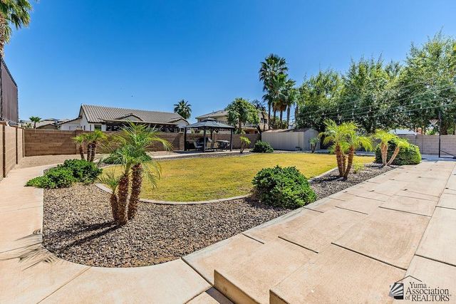2245 S 43 Dr, Yuma, AZ 85364