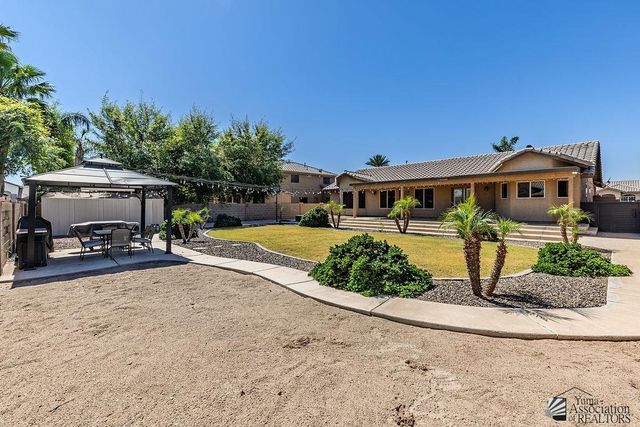 2245 S 43 Dr, Yuma, AZ 85364