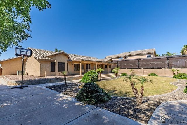 2245 S 43 Dr, Yuma, AZ 85364
